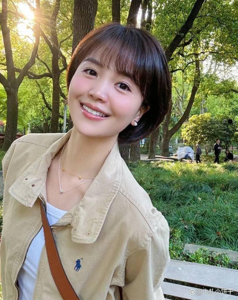 事实证明,这才是最适合40岁女人的发型:齐耳短发!时尚又显年轻