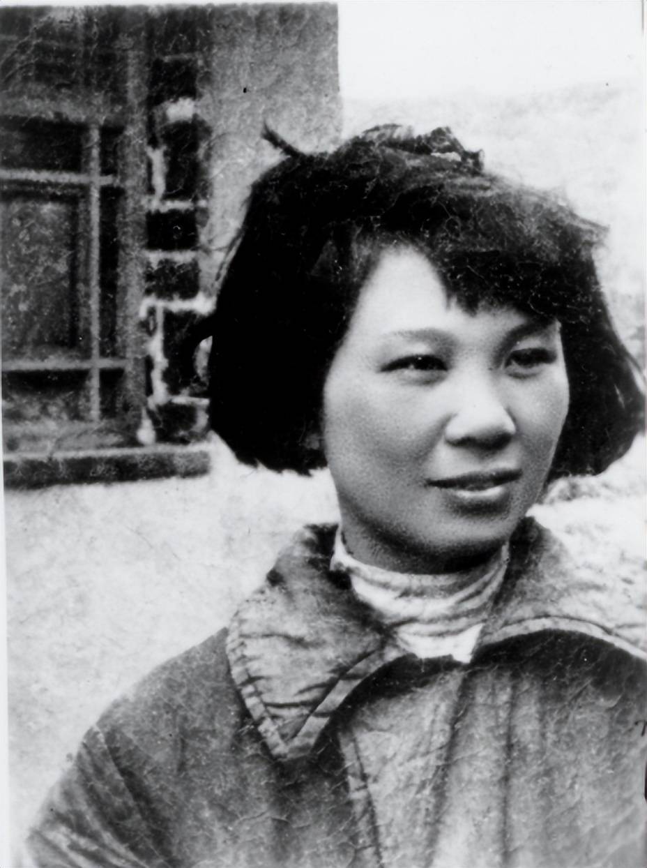 女英雄遭亲大伯暗害,烈士名单不敢加她名字,26年后才找到尸体