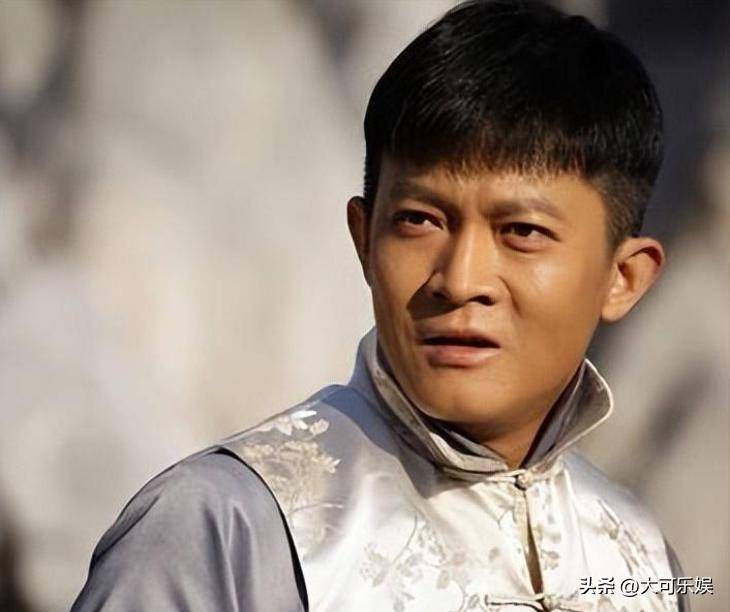 杨志刚这让人嫉妒的命,三个哥哥和嫂子独宠他,团宠爽文照进现实