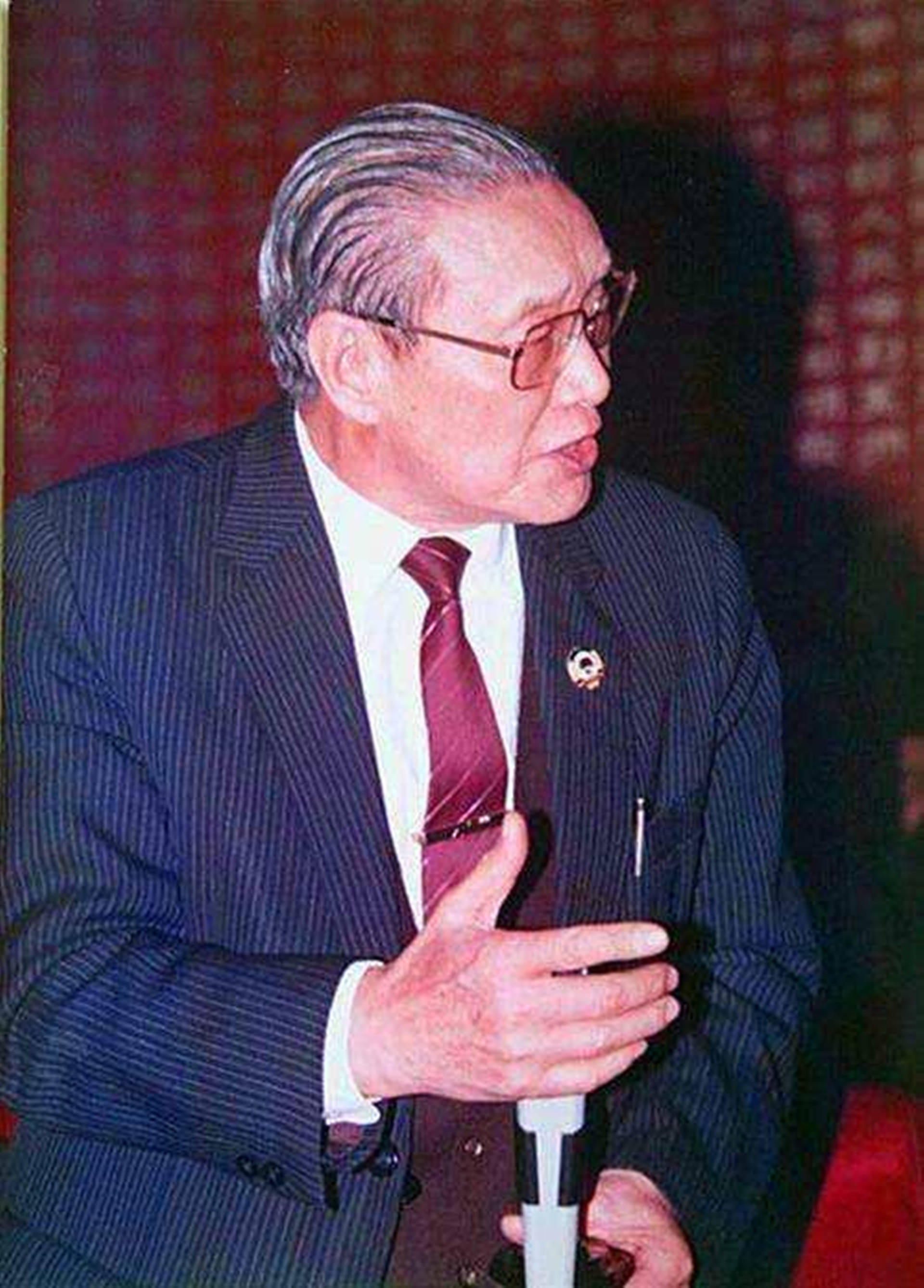 1960年军统头号杀手出狱思念10年的妻子已改嫁他如何处理
