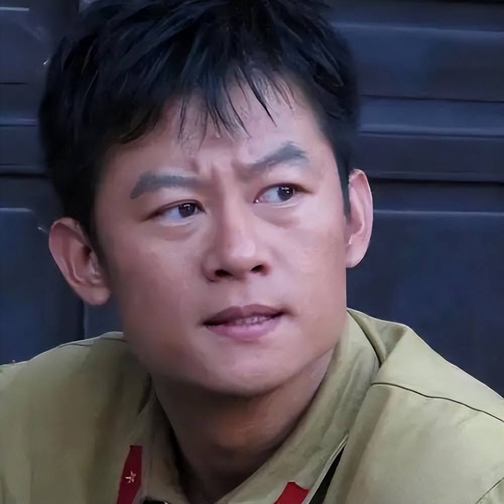 演员李健:出道25年,认真演绎每个角色,与初恋结婚甜蜜相守17年