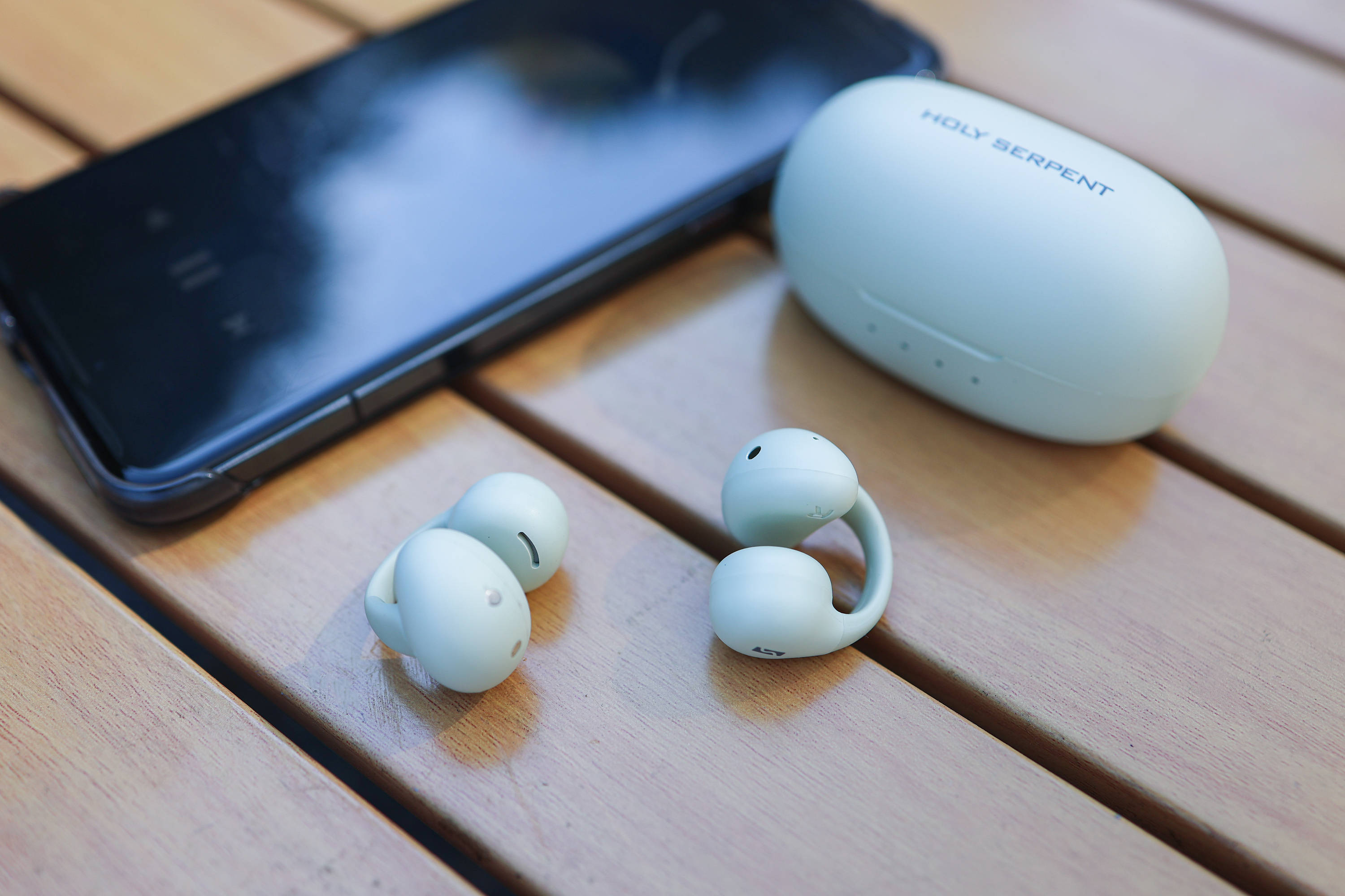 蛇圣陨石c2蓝牙耳机评测,美学设计与现代音质的完美融合