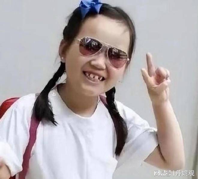 最终,法院判决他抚养儿子王子豪,而女儿王子珊则随母亲生活;经纪人