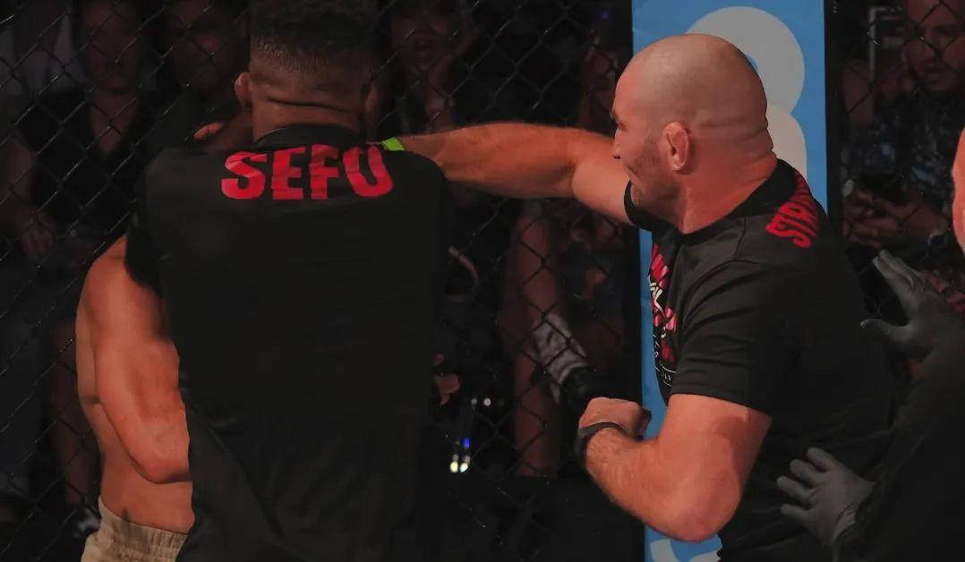 UFC冠军暴怒事件：警察拳手埃尔南德斯的胜利与争议