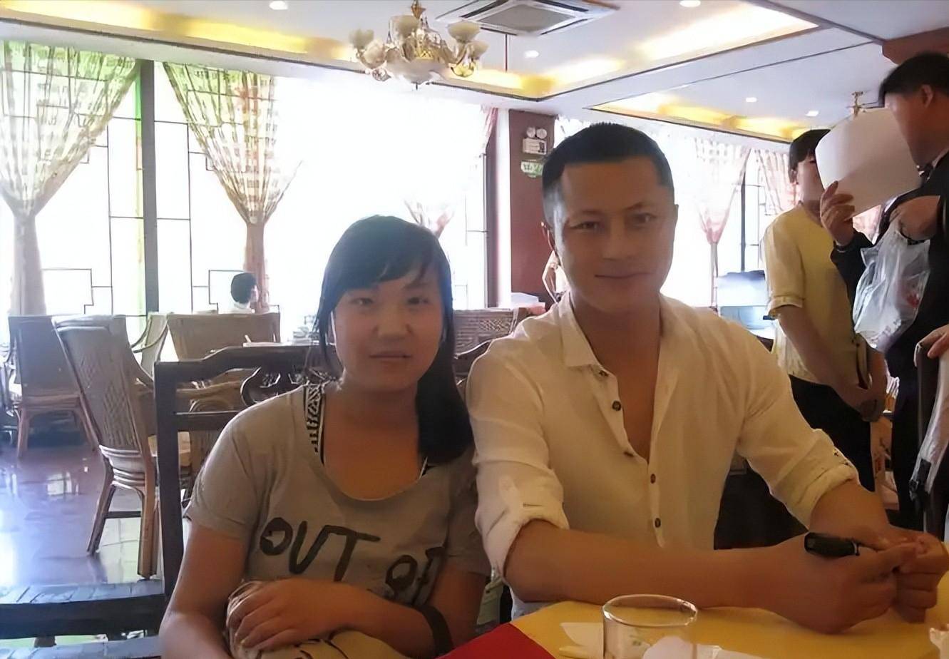 "帅斌"林江国:和馨子不是夫妻,低调演戏有实力,妻子气质不俗