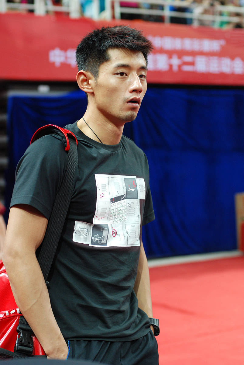 张继科指导小孩哥一拍打了2000板