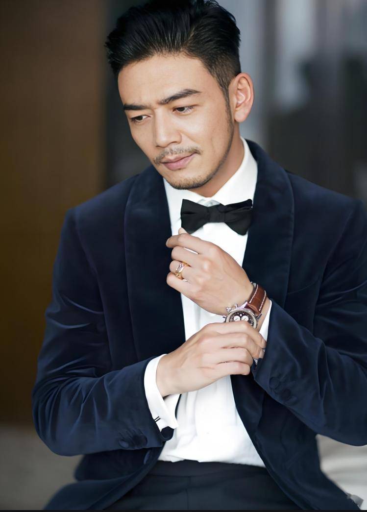 当年火遍全网的"小包总"杨烁,如今成新剧"边角料",网友直呼可惜