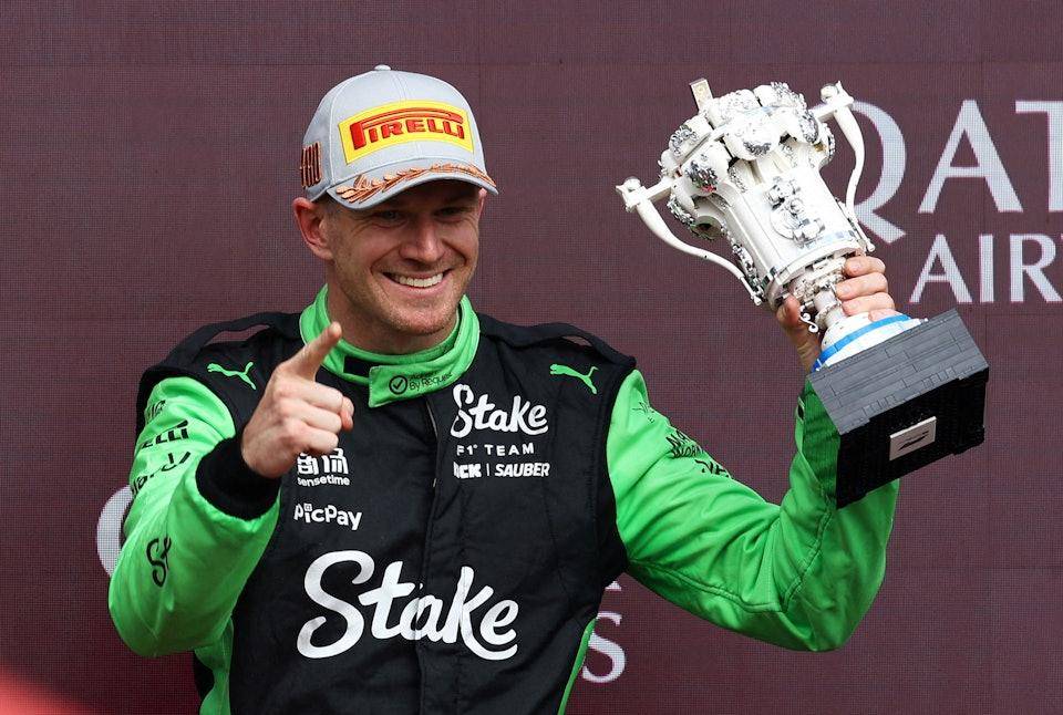 F1英国站：霍肯伯格15年磨一剑，从垫底到领奖台的逆袭传奇