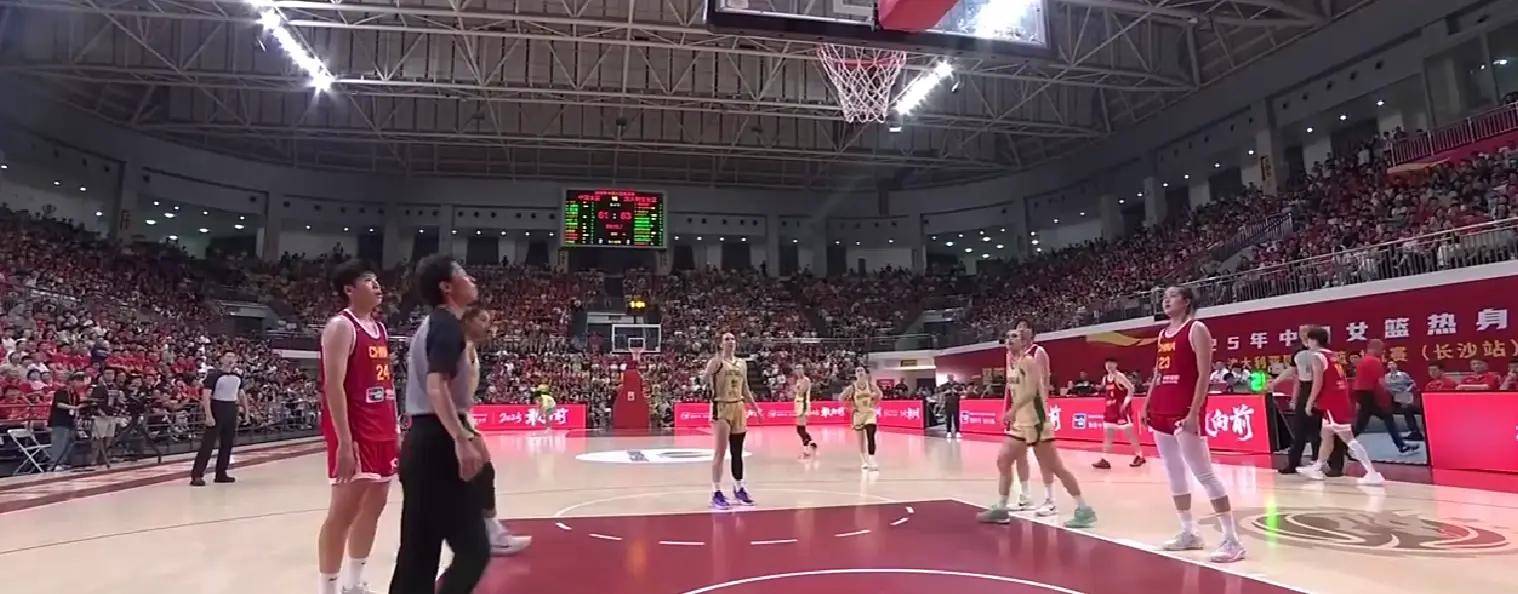 中国女篮73-69险胜澳大利亚，杨舒予赛后发声，国际篮联盛赞