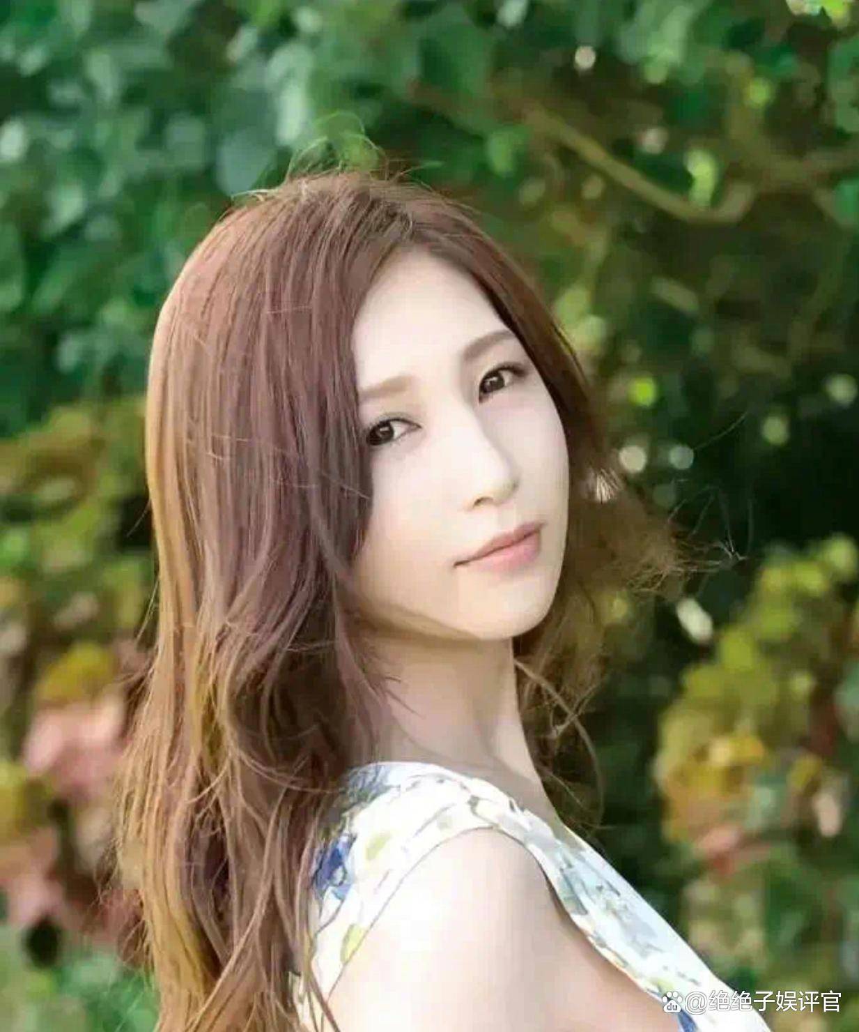 佐佐木明希：在娱乐圈一直是一段佳话_退役_原因_母则更