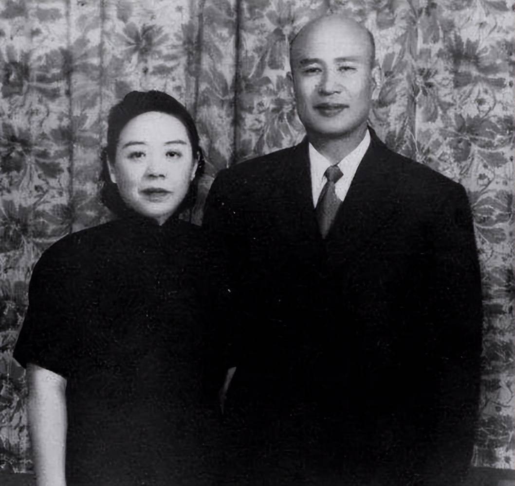 马佩璋得知丈夫白崇禧出轨生下私生子后,冷静问:你打算怎么处理