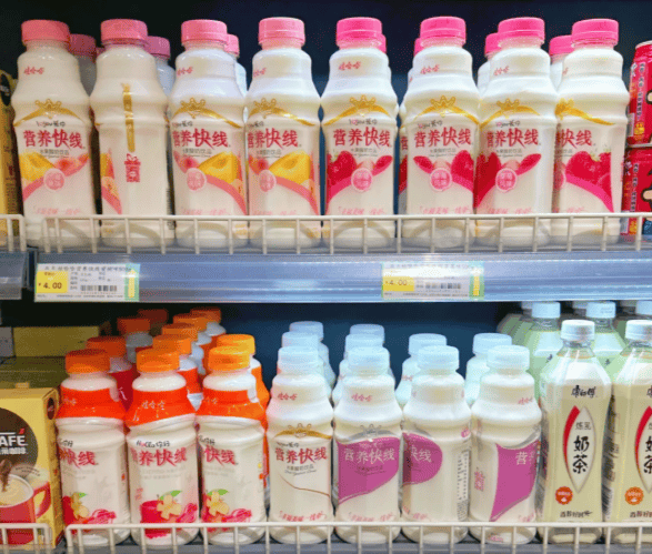 娃哈哈营养快线惊现活蛆 品牌方回应：可能商家