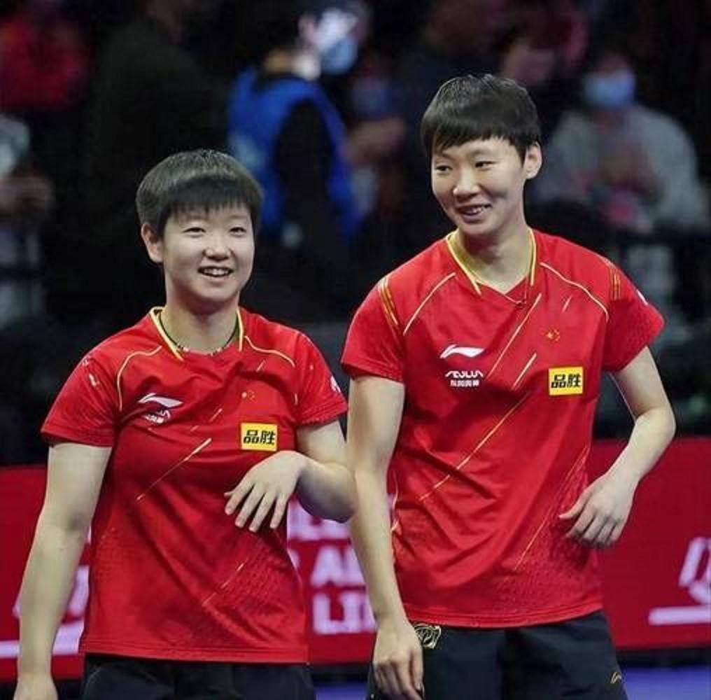 继孙颖莎多哈赛被骂后,美国大满贯又惨遭毒手,央视连夜发文力挺