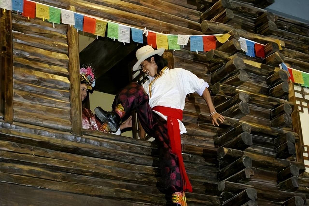 独特的纳西族摩梭人:全村人"不嫁不娶",走婚习俗实现自由繁衍