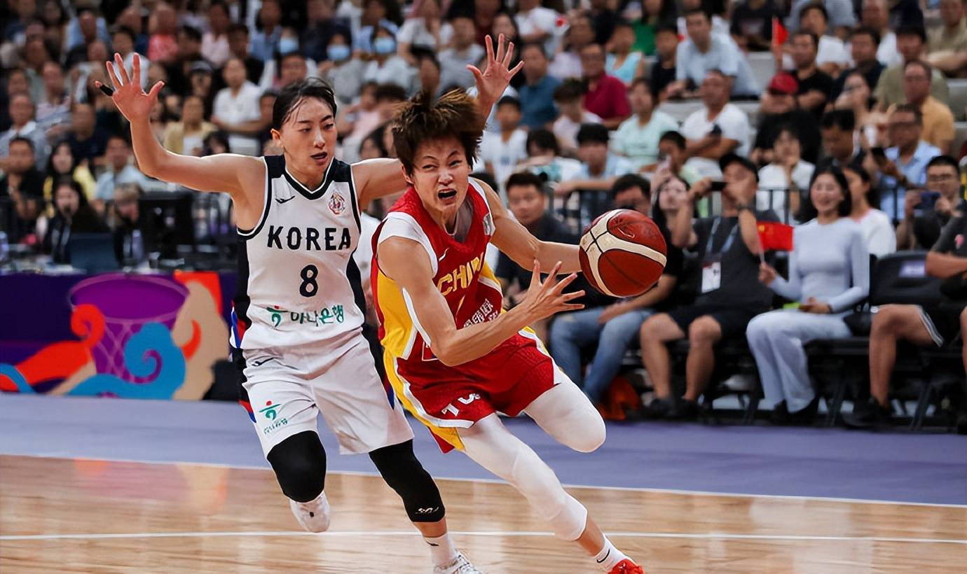 中国女篮大胜韩国，张子宇与杨舒予成未来核心