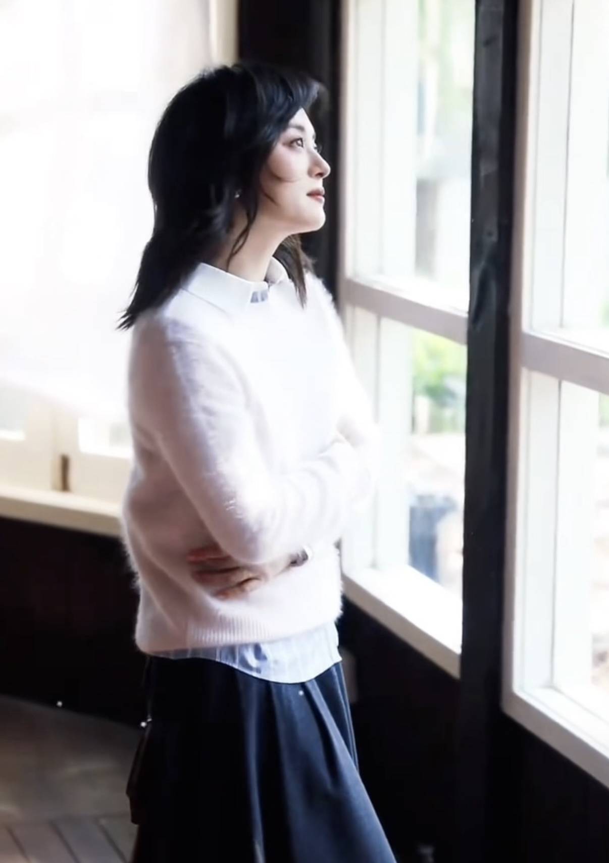 从《甄嬛传》里的霸气娘娘,到《安家》里的坚韧房似锦,她用演技征服了