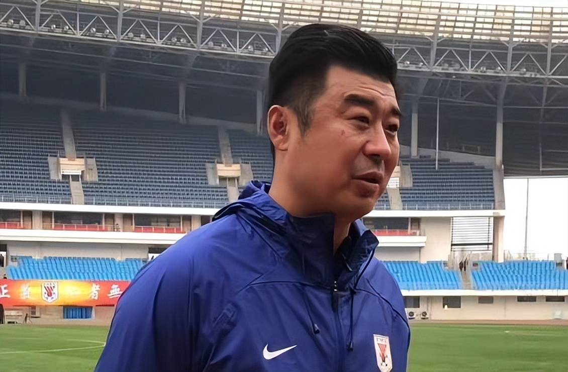 鲁能惨败大连英博，韩鹏下课波尔图少帅接任