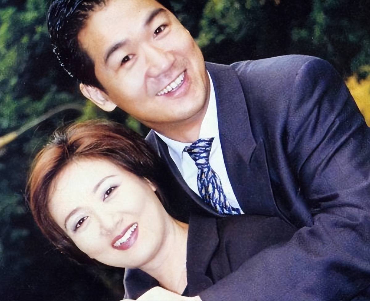 离婚成邓婕心痛往事,继子表现堪忧,养女酷似亡夫模样