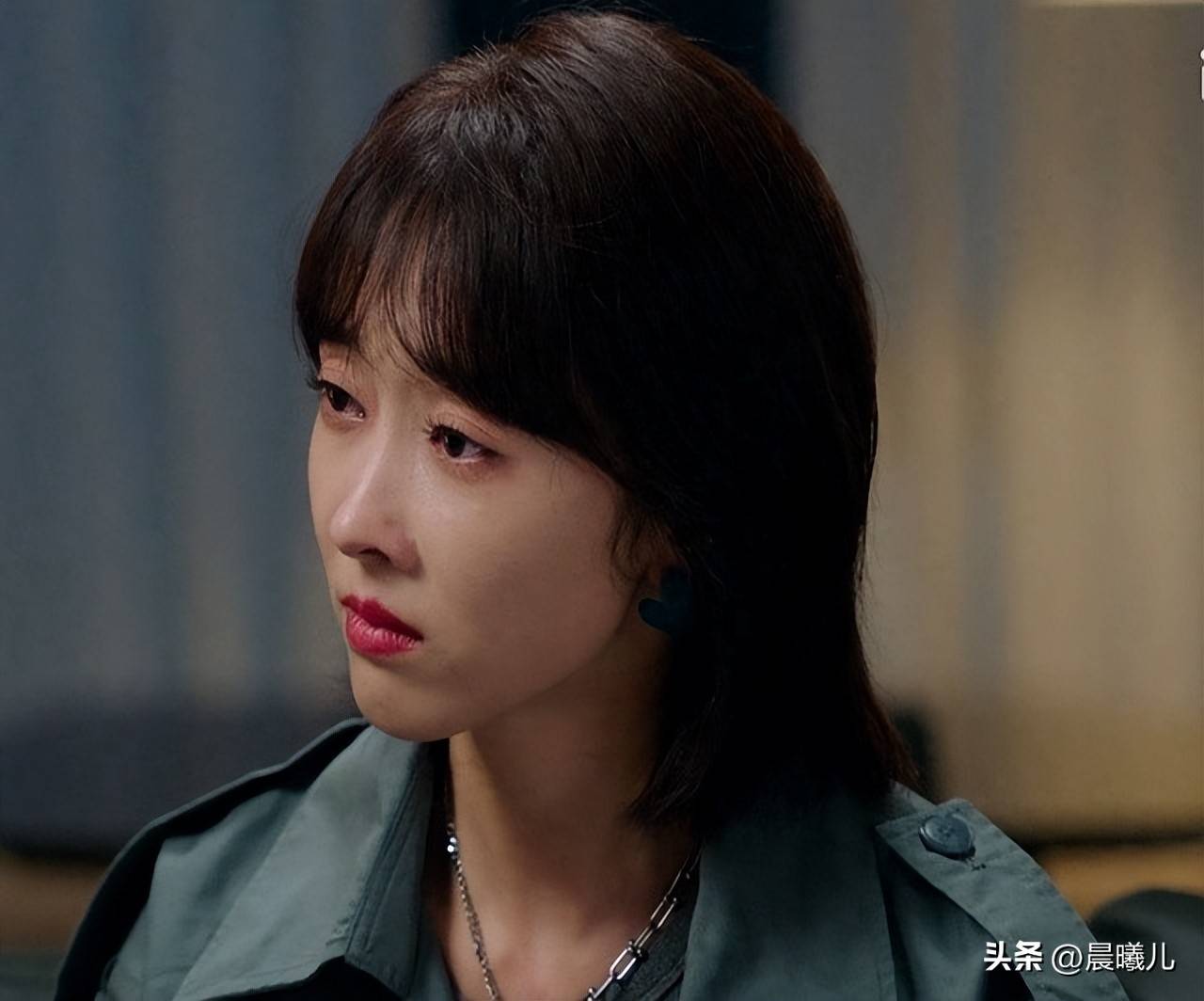 积压4年,《爱上海军蓝》开播,剧情过瘾,连看4集收不住了