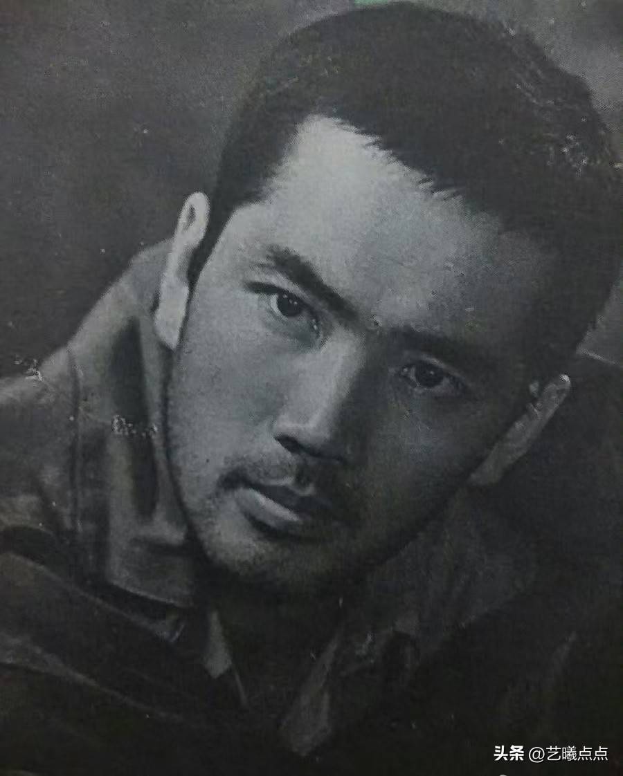 **总结**从陈剑飞,马崇乐到李显刚,这三位演员无论是在外形,气质,还是