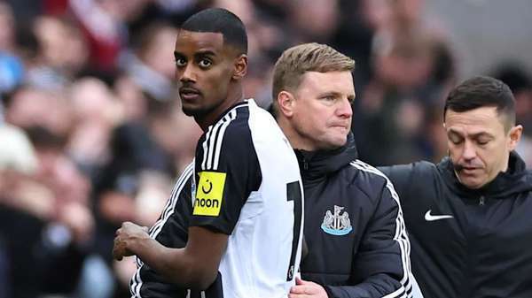 原创
            大鱼下水！夏窗标王有望易主，利物浦欲再出手，总花费逼近5亿欧