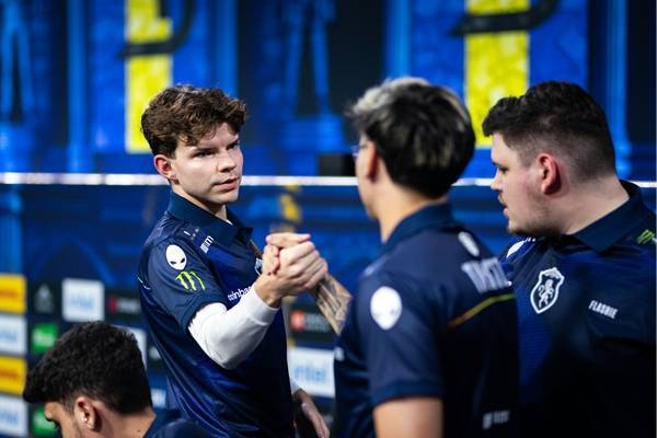  IEM科隆2025：Liquid 2-1逆转FlyQuest晋级正赛