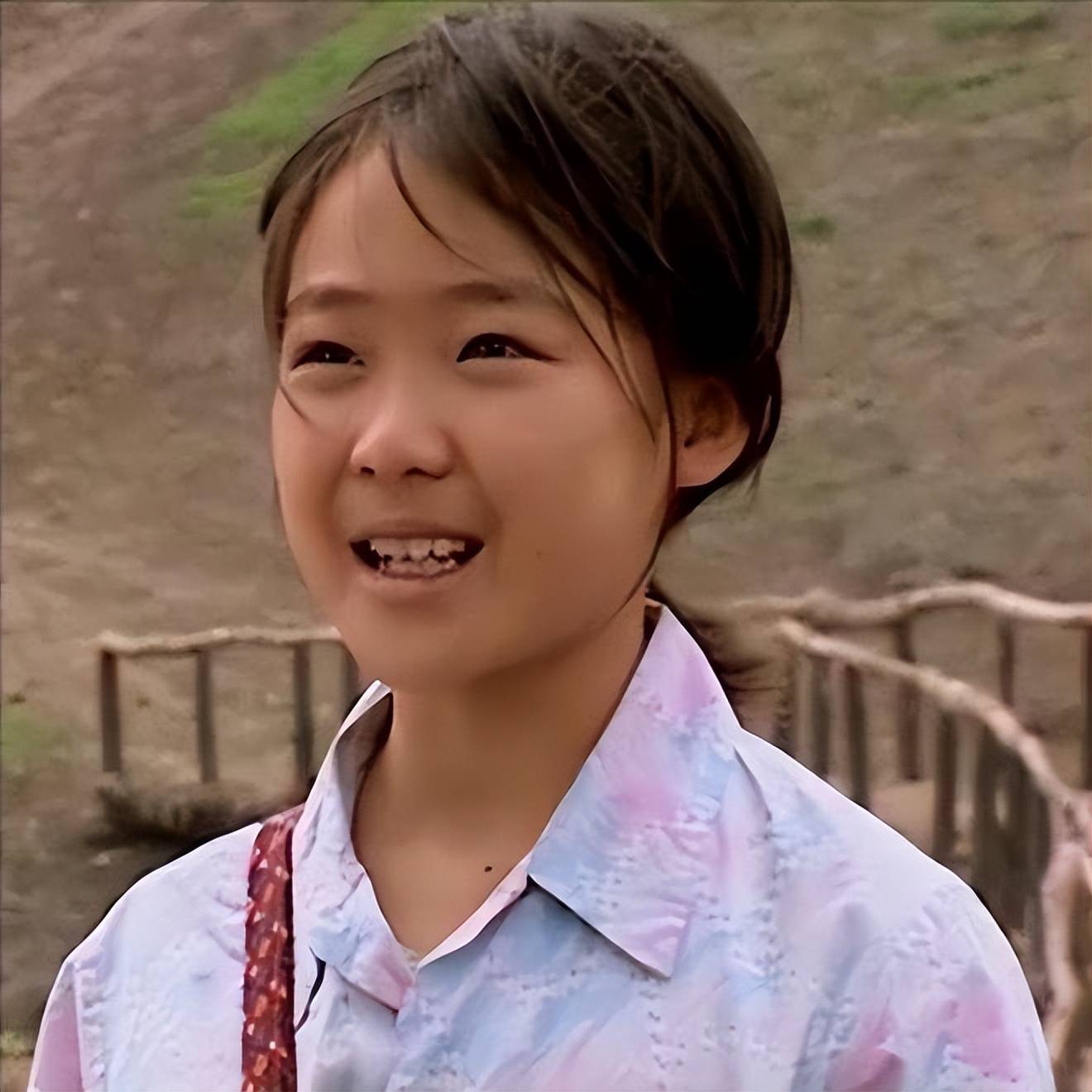 曾让亿万观众爆哭的小花结婚了,用公交车当婚车,齐如意真接地气