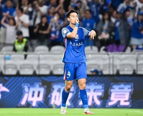 申花火力全开3-2复仇，阿苏埃连场闪耀，积分领先稳握争冠主动