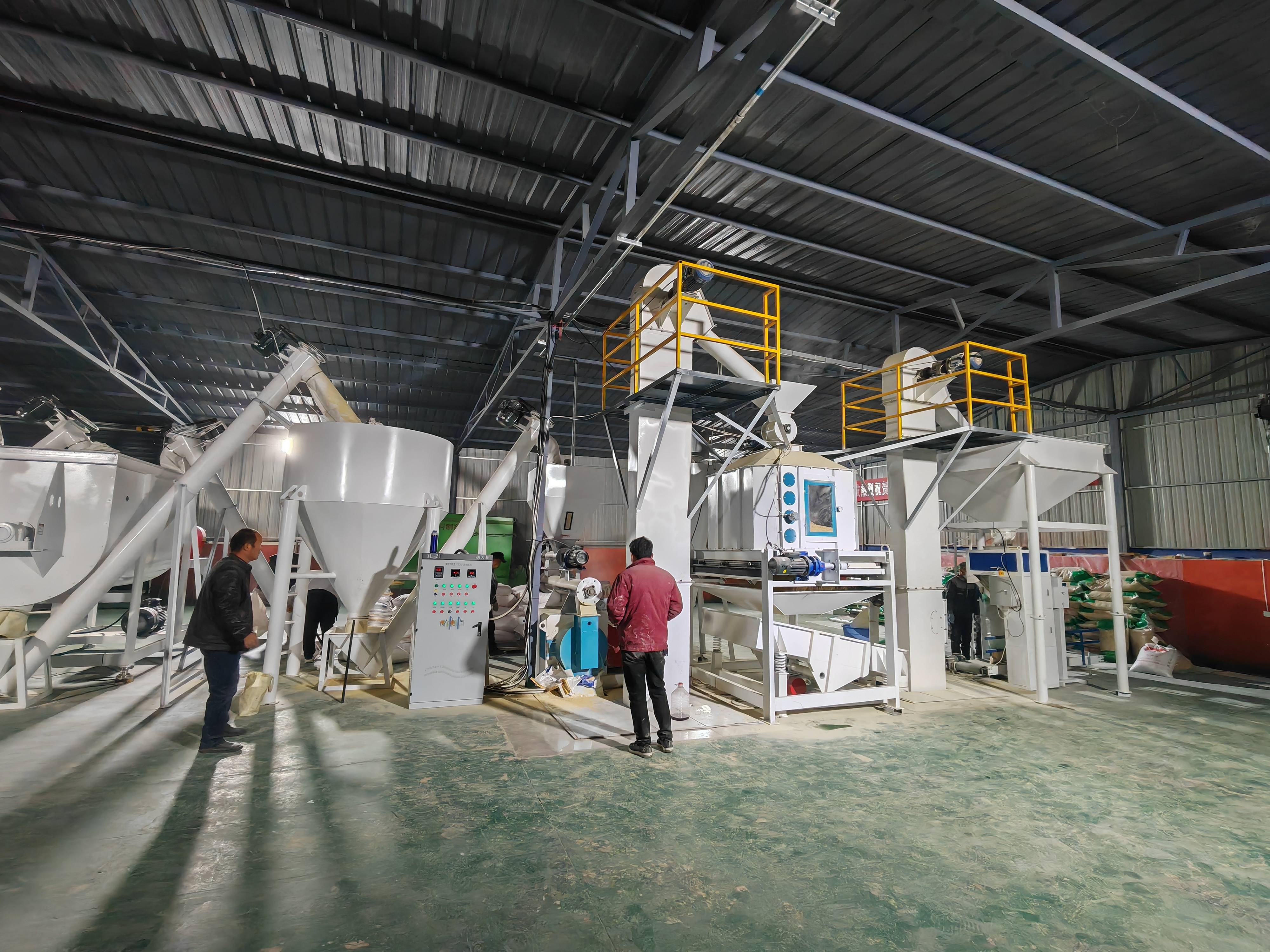 全自动饲料加工厂生产线全套设备