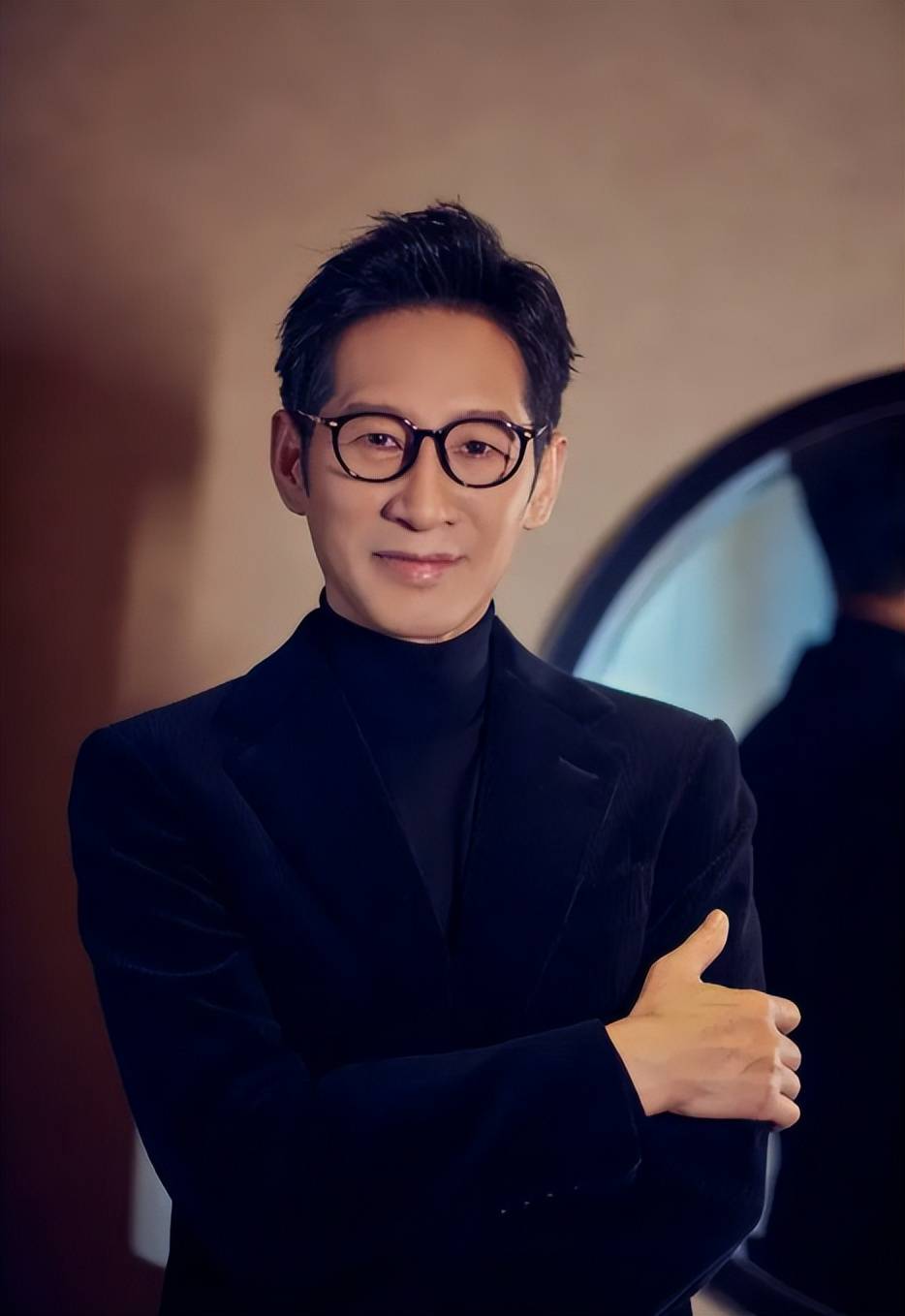 "老戏骨"王劲松的"销声匿迹",是娱乐圈的心酸和损失