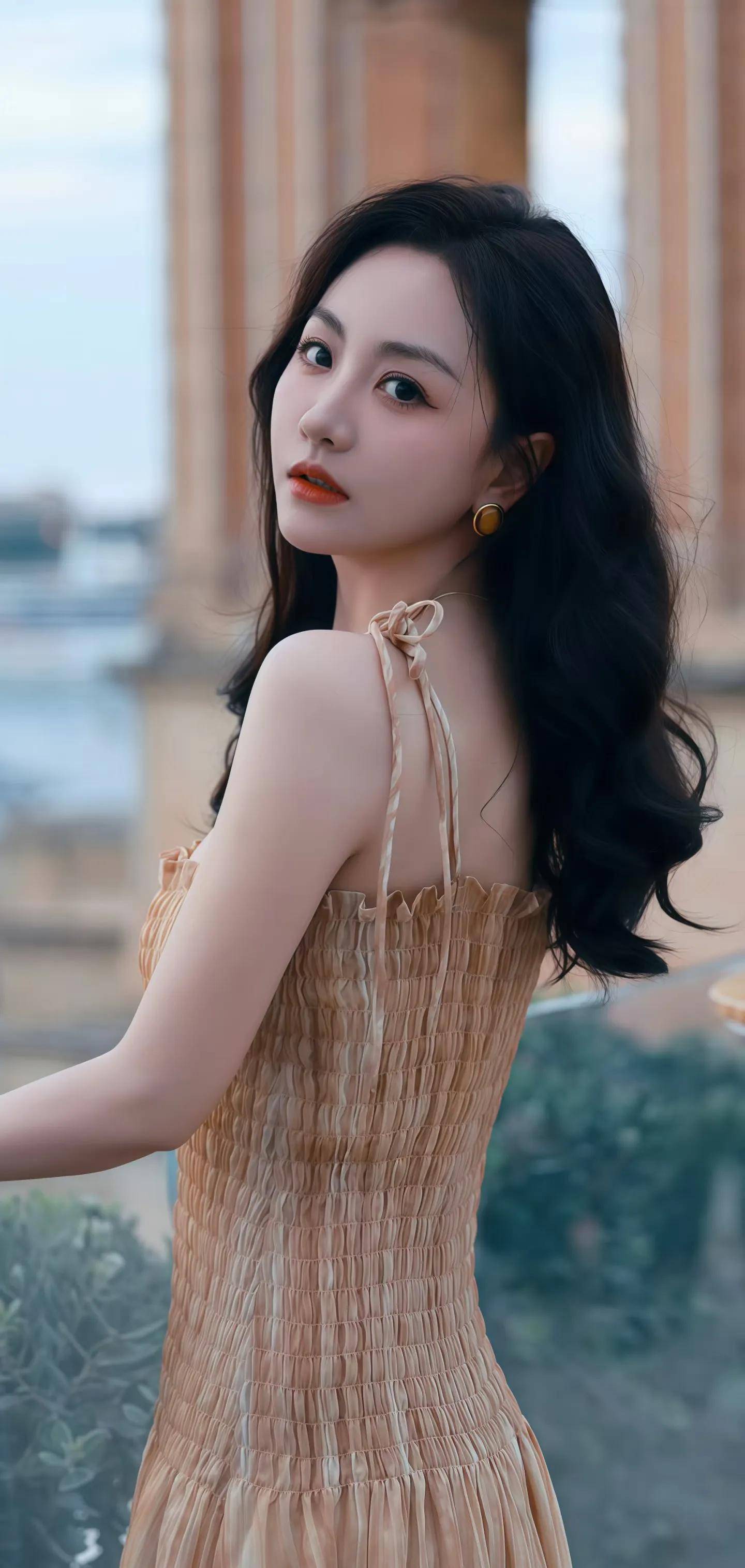 杨蓉高清写真大赏:性感与气质的完美交织