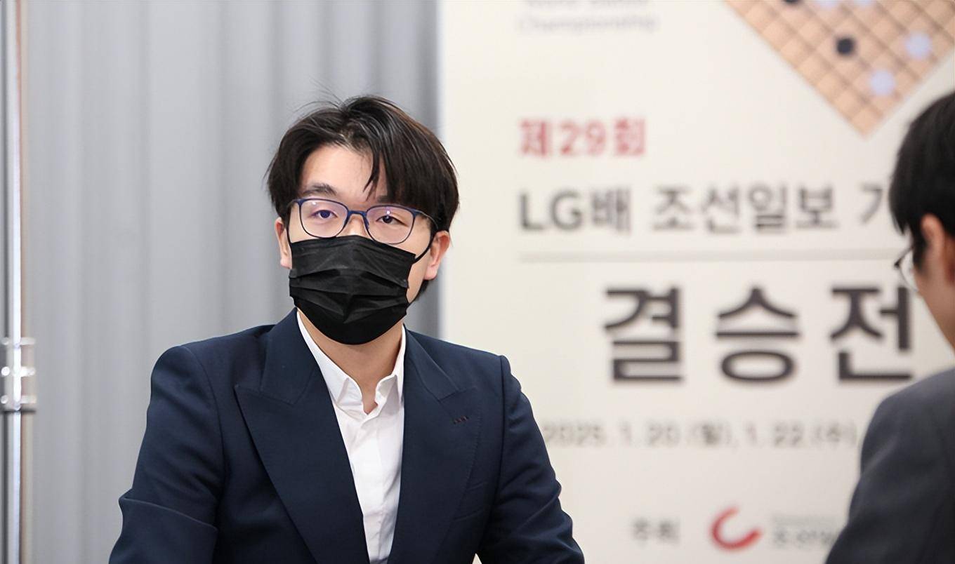 柯洁职业生涯低谷与LG杯争议事件_中国围棋天才柯洁28岁生日_围棋柯洁lg