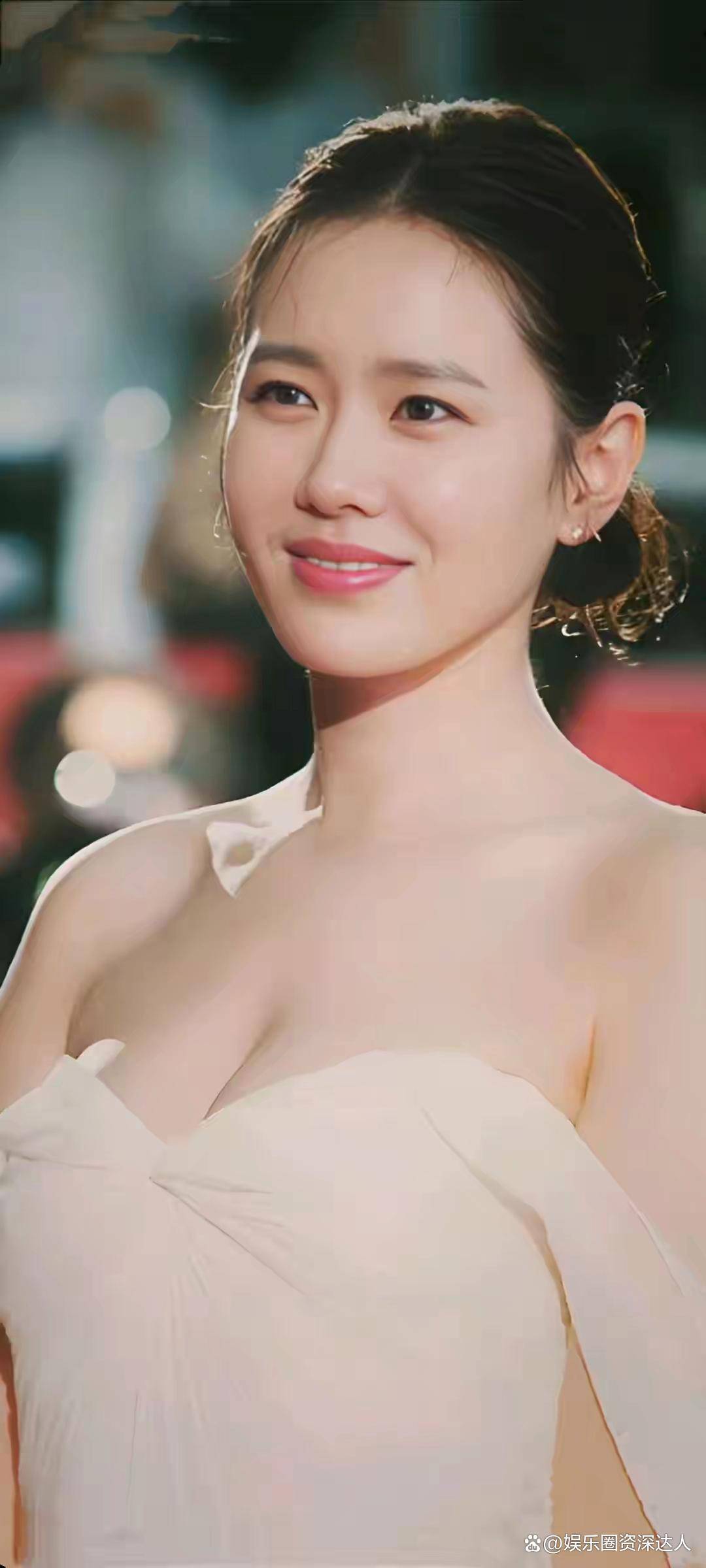 绝美佳人!孙艺珍,韩国娱乐圈的魅力女神,美貌与实力并存