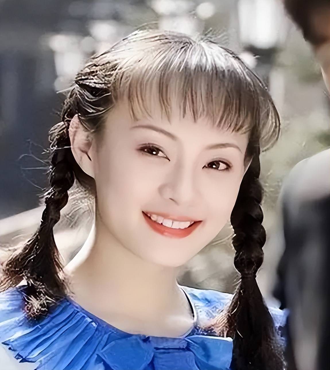 孙俪发文激怒网友过往言行也被扒现被骂到失声