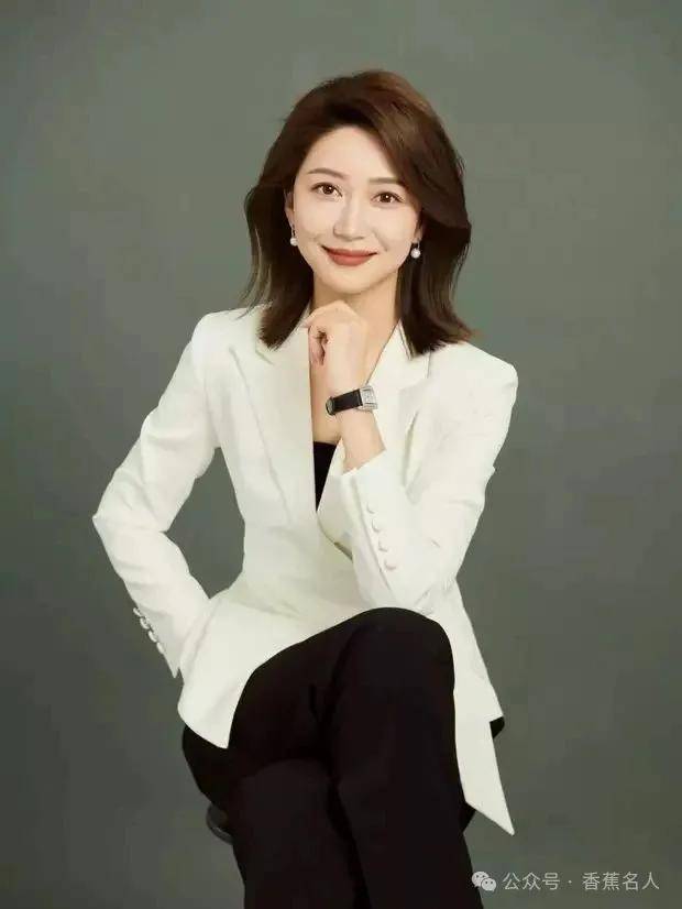 中央2财经女主持人图片(2021年中央财经二套女主持人)