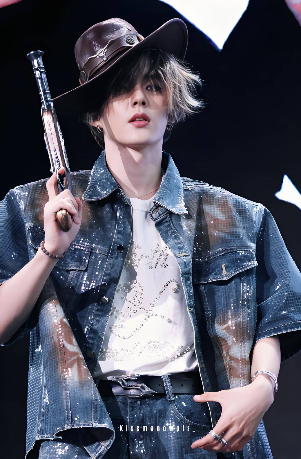 李权哲签售会审判粉丝前任,化身毒舌闺蜜:晦气人咱不提了!