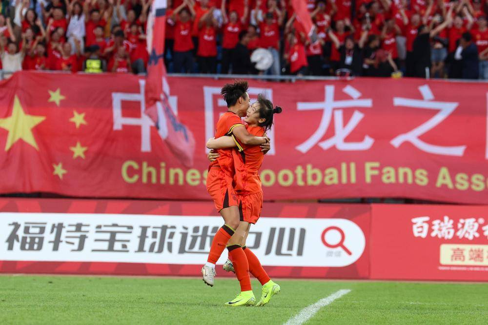 又一场屠杀！中国女足8