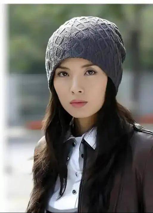 靳东李佳低调婚姻背后到底藏着什么秘密?