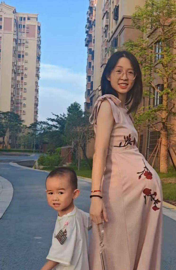 孕妇＂悬浮肚＂引争议,为什么网友就说悬浮肚不好呢？