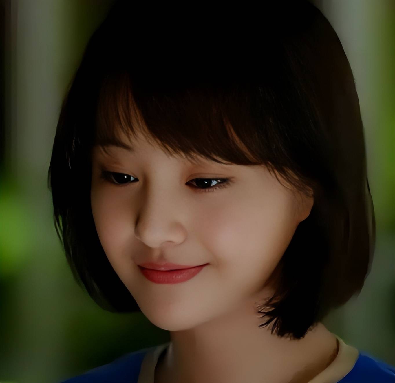 封杀只是冰山一角34岁郑爽突传消息想从美国回来可没那么简单