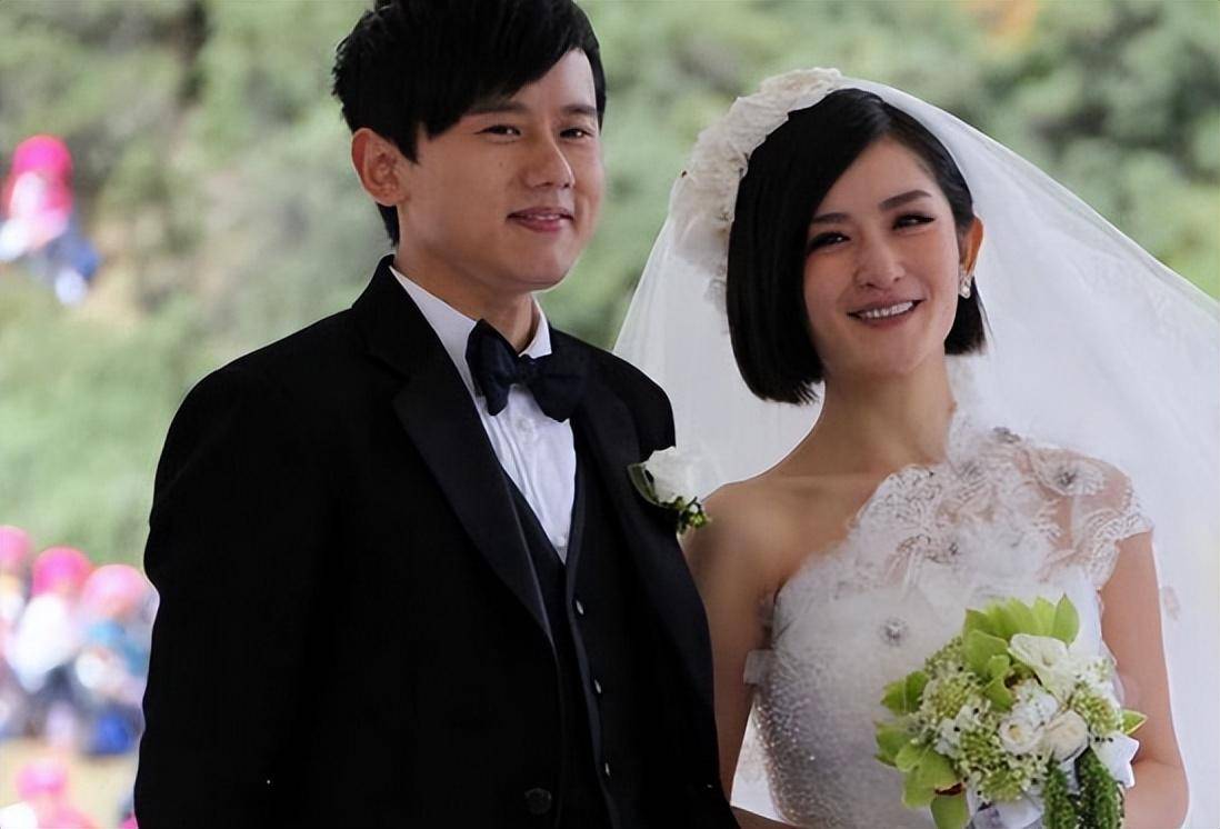 把青春爱情给了刘烨,把生活和婚姻给了张杰,谢娜才是真的懂爱情