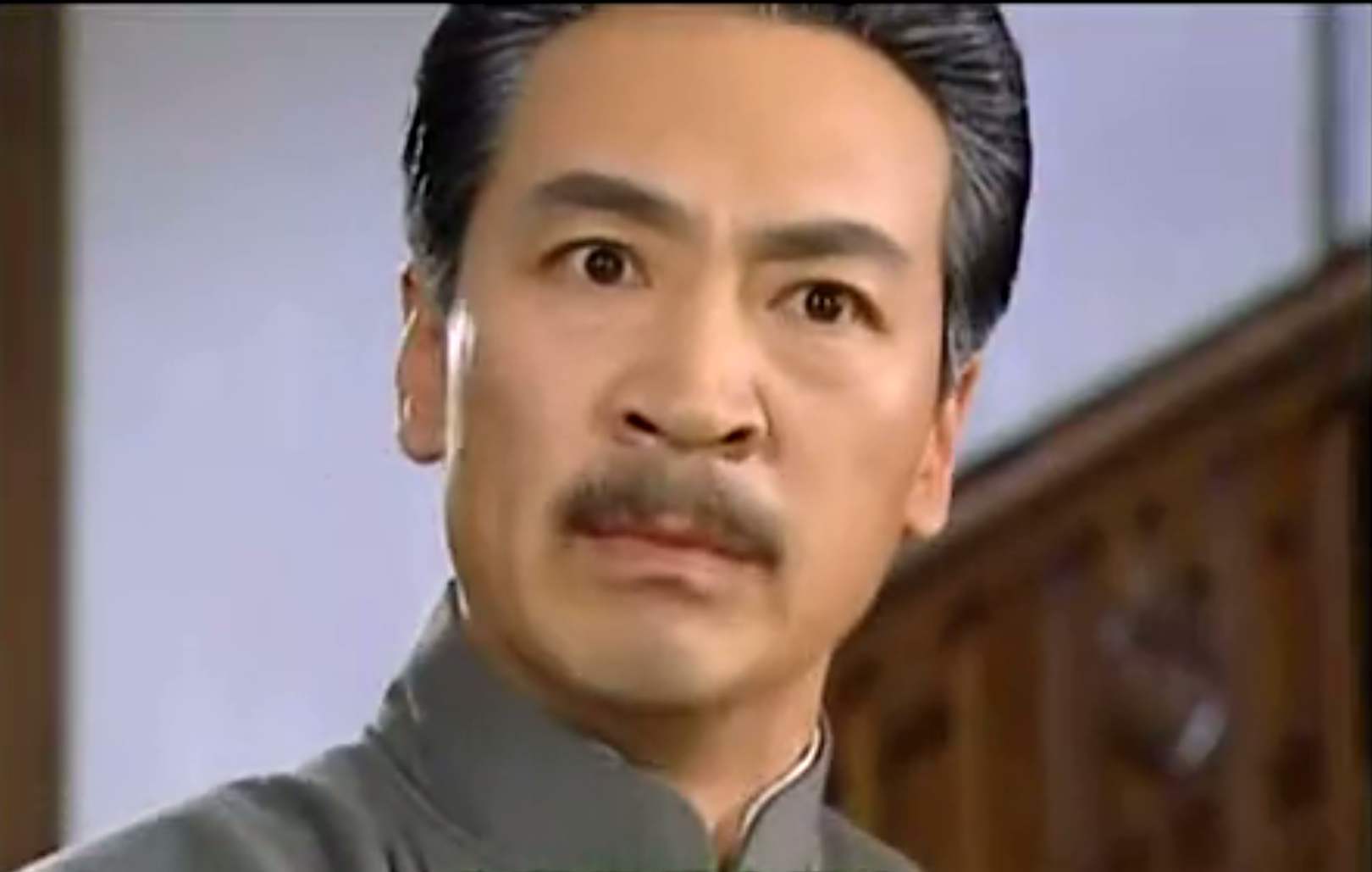 20年后再看《情深深雨濛濛》,才明白,陆振华为啥非得打依萍
