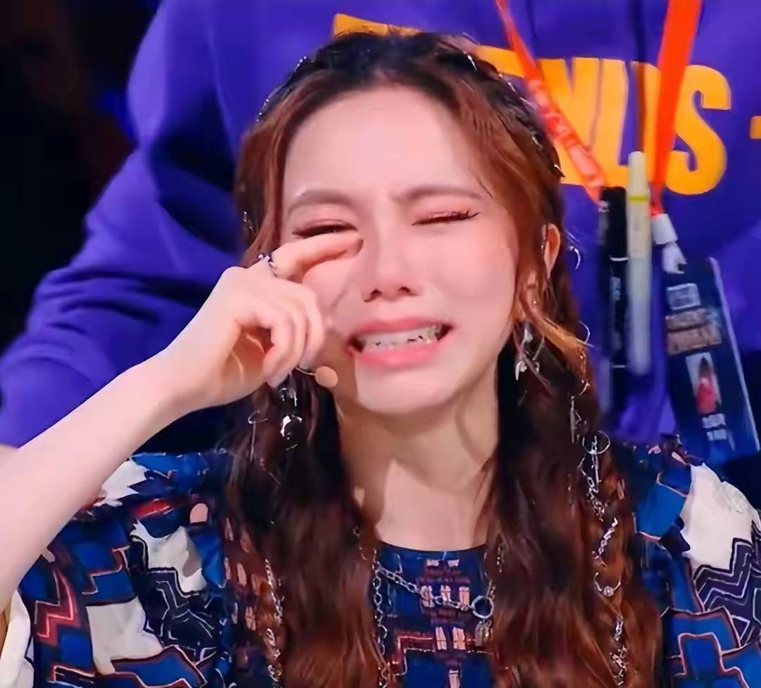 邓紫棋香港开唱太好哭!