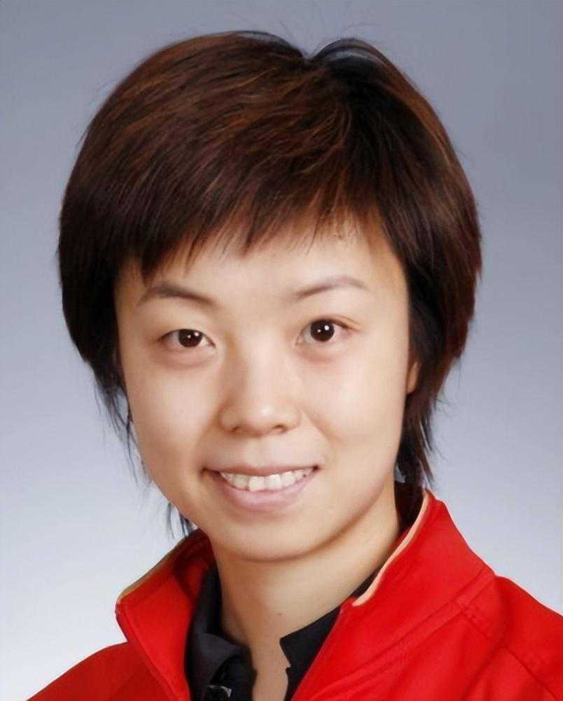 以前是国乒大魔王现在是豪门贵妇44岁张怡宁活成人生赢家