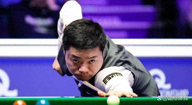 丁俊晖输的不冤!18岁小将5-0干掉4冠王晋级,武汉首位8强诞生!