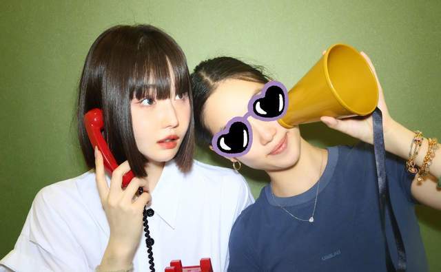 高晓松17岁女儿考试 继父陪考还给买衣服 Zoe长相一点不像亲爹