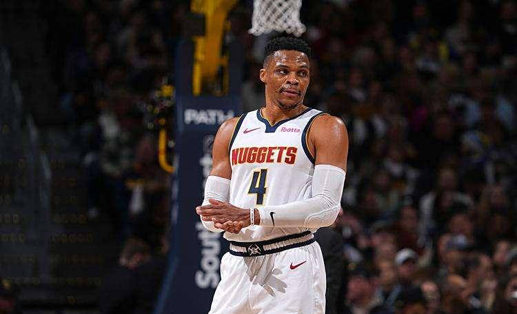 威斯布鲁克300万加盟雄鹿,字母哥喜出望外,NBA引爆签约传闻