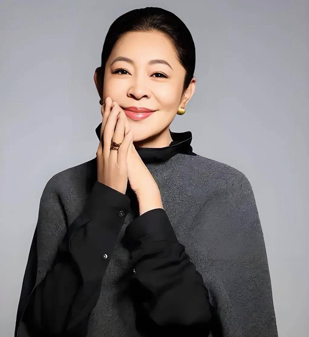 倪萍:从央视一姐到"毒舌奶奶",66岁续写温暖情怀震撼全网