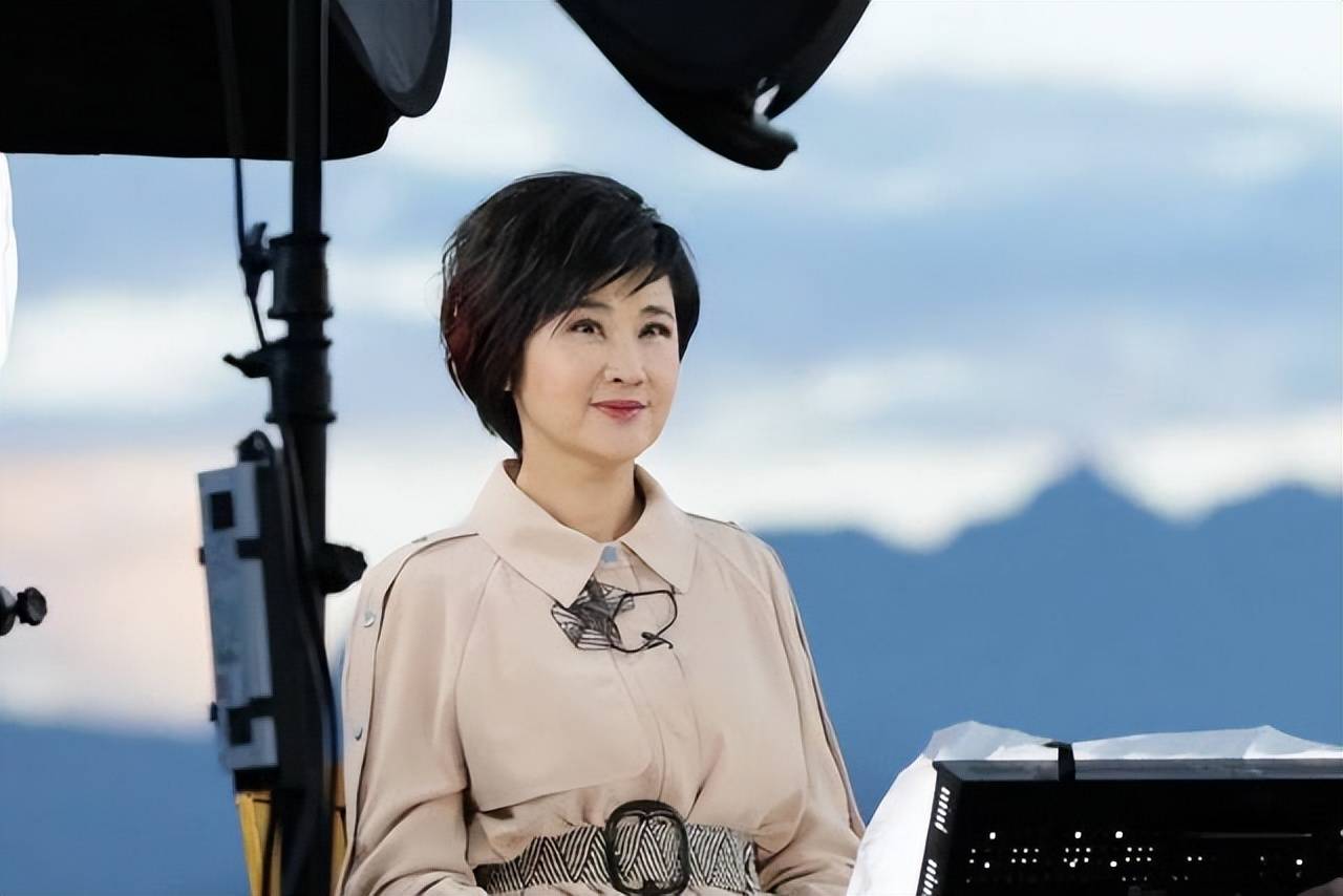 著名主持人吴小莉:嫁大25岁丈夫,人生现状怎样?