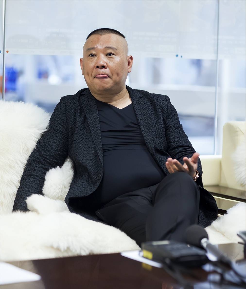 郭德纲失算了,"偷戏服"风波升级,无法证实也无法证伪